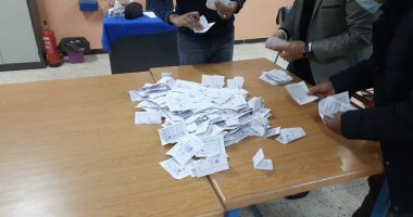 البيان الاحصائى للجنة رقم 153 بسوهاج: حاتم مبارك 205 أصوات ومحمد فقير 125