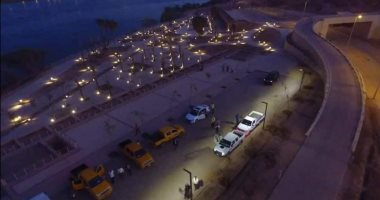 إنارة مشروع الشريط النهرى لوزارة الإسكان بمدينة أسوان الجديدة.. صور