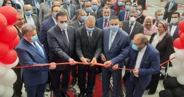 محافظ القليوبية ورئيس جامعة بنها يفتتحان قاعة الدكتور حسام العطار مؤسس الجامعة