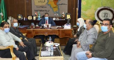 محافظ المنوفية يعلن بدء العمل بمشروع الصرف الصحى لعزبة سلكا وميت الموز 