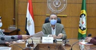 سكرتير عام الدقهلية يناقش معوقات تنفيذ تطوير مزلقانات السكة الحديد مع الأوقاف 