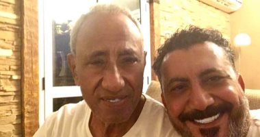 نصر محروس يحتفل بميلاد والده: بحبك قوى يا معلم محروس