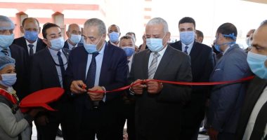 وزير التموين يفتتح مراكز تكنولوجية لتسهيل تقديم الخدمات التموينية بالسويس.. صور