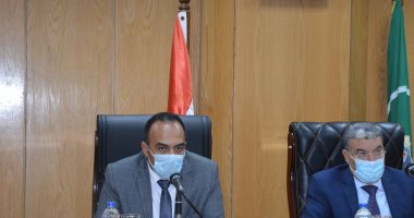 محافظ المنيا يتابع جاهزية المنظومة الصحية لمواجهة الموجة الثانية من كورونا