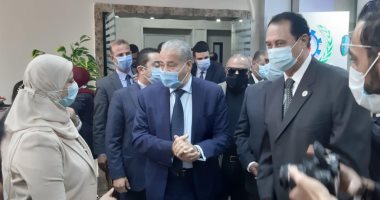بالصور.. وزير التموين يفتتح مكتب السجل التجارى النموذجى بالسويس