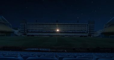 غرفة مارادونا بملعب بوكا جونيورز تضىء ليلاً عقب وفاته