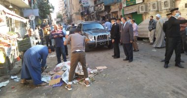محافظ أسيوط يعلن إزالة إشغالات الباعة الجائلين ورفع المخلفات بحى شرق.. صور