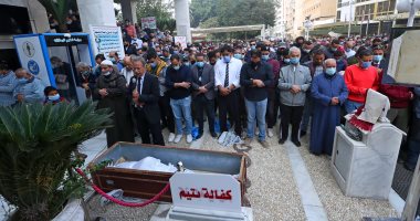 تشييع جثمان حافظ أبو سعدة من مسجد حسين صدقى بالمعادى.. صور