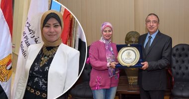 مديرة المعلومات والتوثيق بالإسكندرية تفوز بجائزة أفضل موظفة حكومية عربية.. نهى خليفة: سعيدة إنى شرفت بلدى وتصدرت 5000 متقدم من الدول العربية.. وتؤكد: بشتغل رغم الصعوبات ومستمرة بطريقى وليس كل المحليات بها فساد