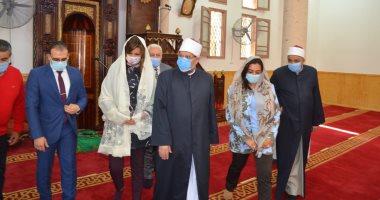 وزير الأوقاف يطالب بتحرك دولى لردع المتاجرين بحياة البشر ومجندى المرتزقة.. صور