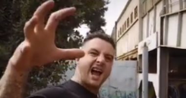 أحمد الفيشاوى يروج لأغنيته الجديدة: " قبل الـ 2.. قريبا جدا" .. فيديو