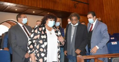 وزيرة الثقافة: إنشاء المراكز الابداعية يهدف إلى تشكيل الوعى بالفكر والإبداع