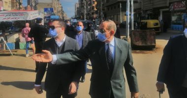 صور.. محافظ كفر الشيخ يقود حملة لإزالة الإشغالات والتعدى على الطريق