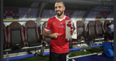 قفشة يستعيد ذكريات القاضية ممكن فى مباراة الأهلي والمقاولون