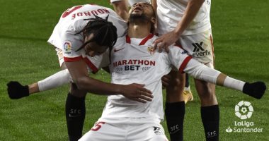 إشبيلية يخطف فوزا قاتلا من هويسكا بهدف النصيرى فى الليجا.. فيديو