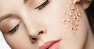 3  أخطاء فى استخدام كريم الأساس حاولى تجنبها.. أهمها عدم تقشير البشرة 
