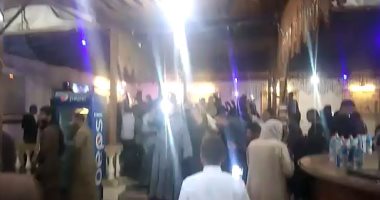 فرحة عارمة لجماهير الأهلى فى قنا بعد الفوز على الزمالك.. فيديو
