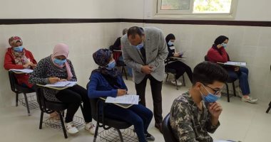 رئيس جامعة بنى سويف التكنولوجية يتفقد امتحانات أعمال السنة "الميدتيرم"