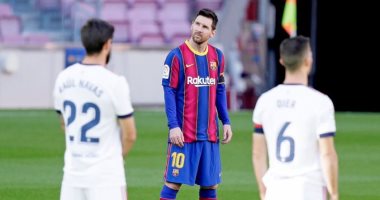 برشلونة يفتتح مباراته ضد أوساسونا بتأبين خاص للأسطورة مارادونا.. فيديو وصور