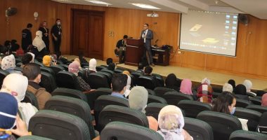 رئيس جامعة كفر الشيخ: نهتم بتشجيع طلابنا للتوجه نحو المشروعات الصغيرة