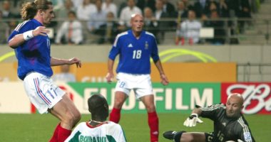 جول مورنينج.. الراحل بابا ديوب يسجل أعظم أهدافه في شباك فرنسا