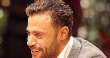 محمد إمام في أحد فنادق مصر الجديدة بسبب "النمر"