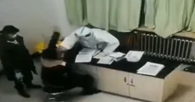غرامة وحبس 7 أيام لصينى ضرب ممرضة بعد إجرائه اختبار كورونا.. اعرف السبب