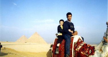 رامي بركات يكشف عن صور نادرة مع شقيقه هيثم أحمد زكى: "جنود هالة فؤاد"