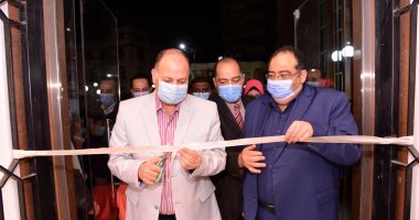 محافظ أسيوط يفتتح معرض فنانات من صعيد مصر للفن التشكيلى .. فيديو وصور