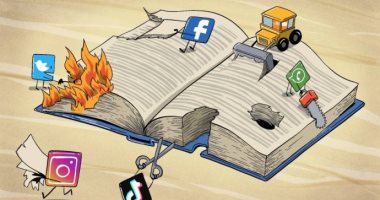 كاريكاتير صحيفة إماراتية.. "السوشيال ميديا" قوضت الاهتمام بالكتاب