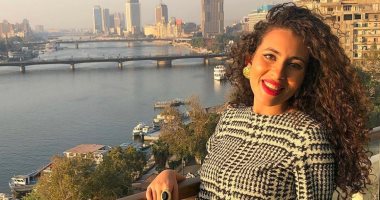  الشاعرة منة القيعى تقدم أغنية مهرجان القاهرة السينمائى