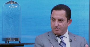 استشاري أبحاث يؤكد على أهمية الكمامة لتجنب كورونا: تقترب من فاعلية اللقاح