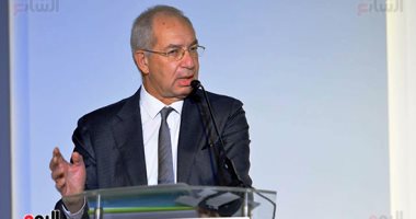 رئيس المنطقة الاقتصادية لقناة السويس: الهيدروجين الأخضر طاقة مستدامة ونظيفة