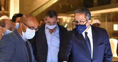 وزير السياحة والآثار ومستشار الرئيس يتفقدان متحف عواصم مصر 