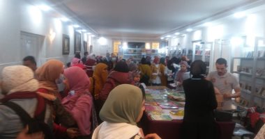 نائب رئيس جامعة الأزهر للوجه القبلى يفتتح ورشة الاستثمار المائى بعلوم أسيوط