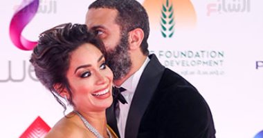 النجوم ونصهم الحلو على "ريد كاربت" مهرجان القاهرة السينمائى.. أحلى كابلز 