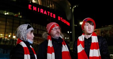 الحياة تعود لملاعب إنجلترا.. جماهير أرسنال تحضر مواجهة رابيد بالدوري الأوروبي