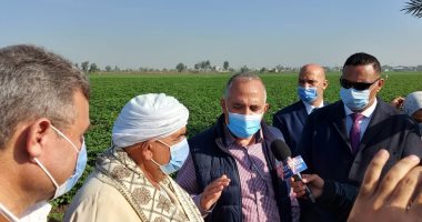 وزير الرى ومحافظ الدقهلية يفتتحان مرسيى "فاروق الباز وأنيس منصور" على نهر النيل