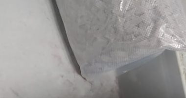 ضبط فرنسية بحوزتها 8 آلاف قرص مخدر وربع كيلو كوكاين بمطار الغردقة.. صور