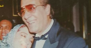 شهيرة تتذكر محمود ياسين بصورة تجمعهما .. وتعلق: "ماهذا الظلام الذى تركته بداخلى"