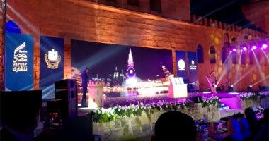 برج خليفة بدبى يحتفى بـ "صندوق تحيا مصر " بعد تحقيقه 3 أرقام بموسوعة جينيس