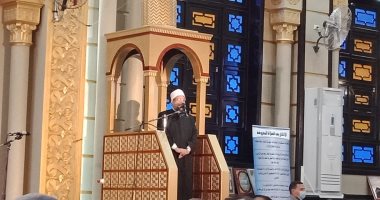 وزير الأوقاف يلقى خطبة الجمعة حول "العرض والشرف" بمسجد الأمير سنان بأسيوط