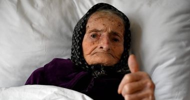  كرواتية بعمر 99 عاما تنجو من فيروس كورونا .. اعرف قصتها "صور"