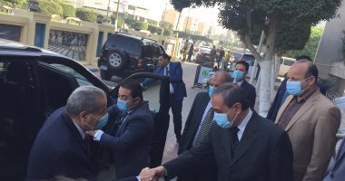 محافظ الإسماعيلية يستقبل وزير التموين لتفقد مجمع صوامع الغلال بأبو صوير.. صور