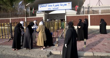 وزير الصحة الكويتى يتفقد اللجان المحددة لاقتراع مصابى كورونا