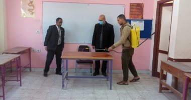 تعقيم اللجان الانتخابية بالمرج استعدادا لجولة إعادة انتخابات النواب.. صور