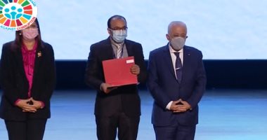 3 وزراء يوزعون الشهادات على خريجي البرامج التدريبية بالتعاون مع طب هارفارد