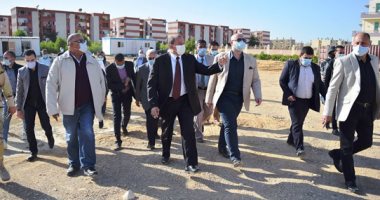 محافظ ورئيس جامعة بنى سويف يتفقدان موقع الجامعة الأهلية الجديد .. صور