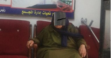 فريق التدخل السريع بكفر الشيخ ينقل سيدة مسنة من الشارع لدار المسنين