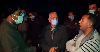محافظ الوادى الجديد: انبعاثات غازية وراء ظاهرة الأرض المشتعلة بالداخلة 